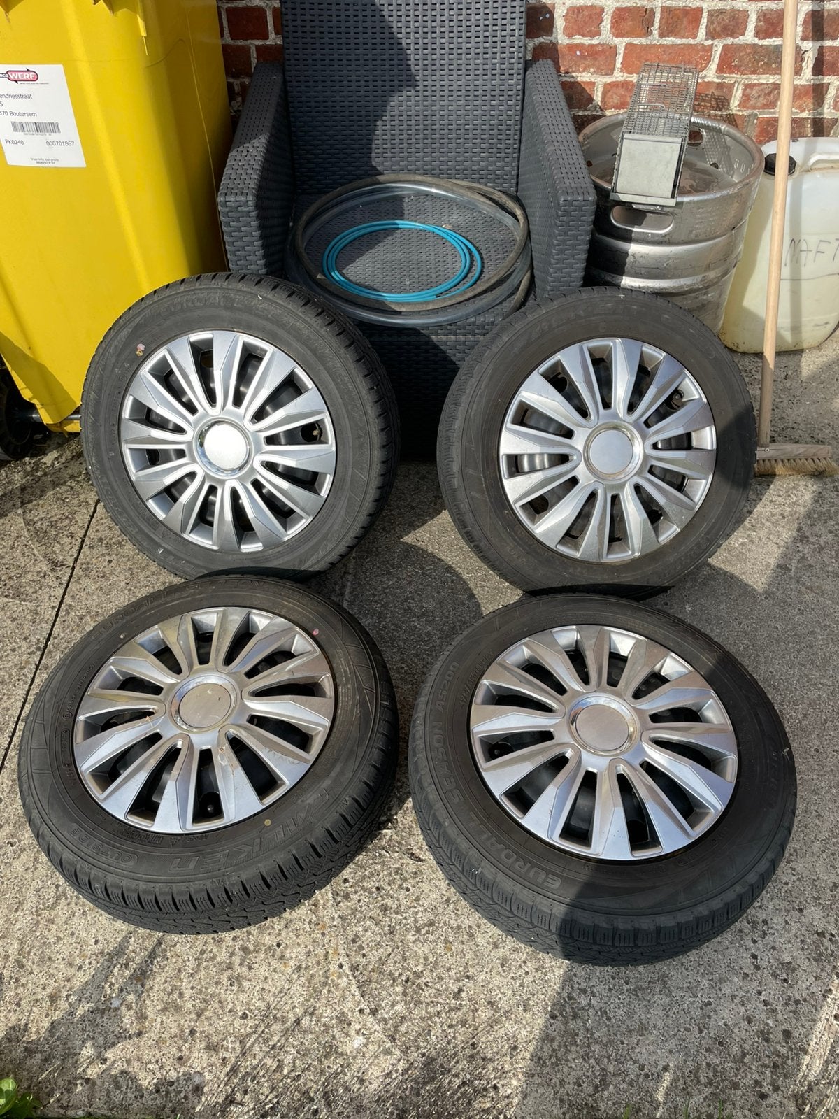 Pneus de voiture Falken + jantes en acier, Autos : Pièces & Accessoires, Pneus & Jantes, Enlèvement, Pneu(s)