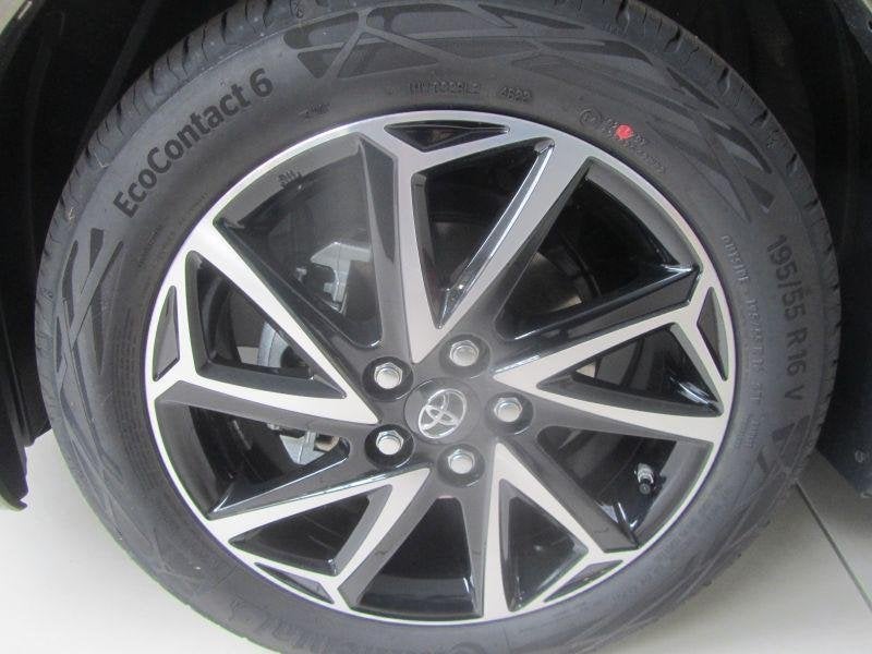 Toyota Yaris Iconic, Achat, Euro 6, Autres couleurs, 5 portes