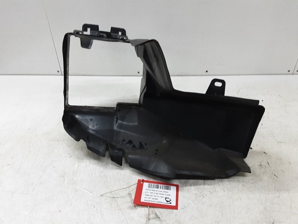 RADIATEUR INTERCOOLER Peugeot 3008 II (M4 / MC / MJ / MR), Gebruikt, Mevr. I. Hauben, Rue de l'Espoir 34 34
4030  GRIVEGNÉE, BE