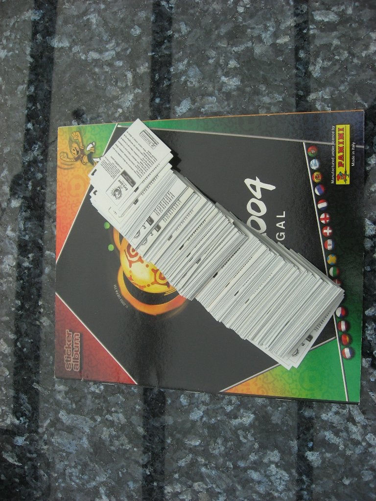 Set complet Panini Euro 2004, Enlèvement