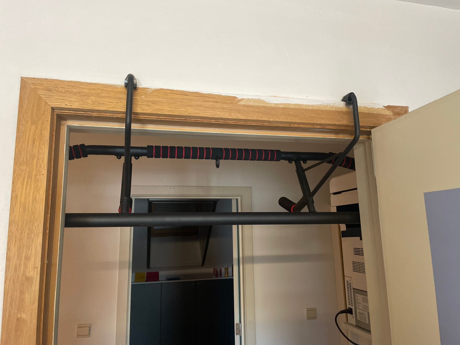 deur pull up bar, Sport en Fitness, Fitnessapparatuur, Ophalen, Zo goed als nieuw