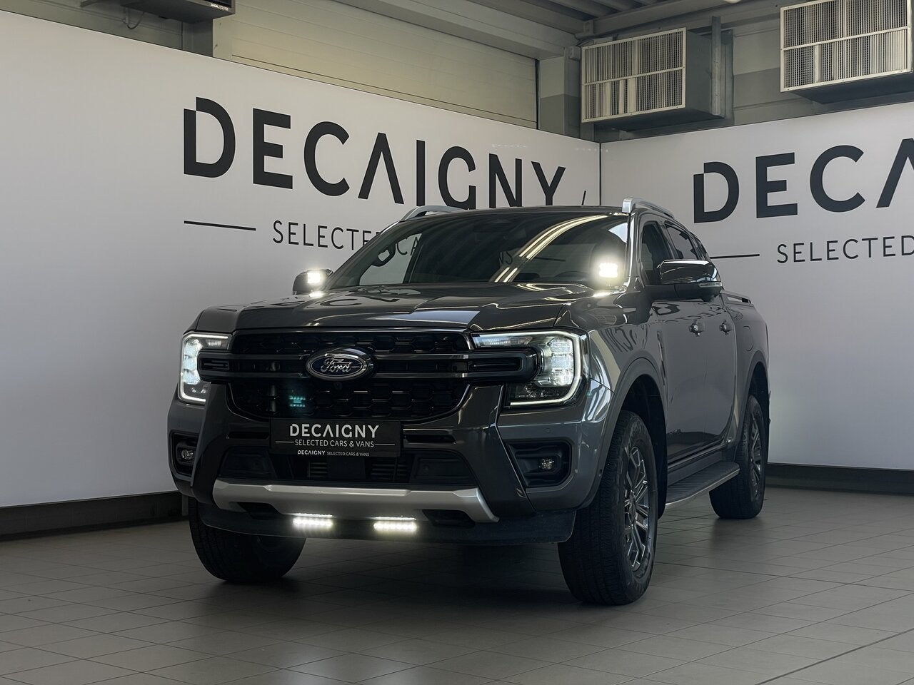 Ford Ranger Wildtrack 2.0 TDCI Dub Cab *Trekhaak*360° Camer, Auto's, Bestelwagens en Lichte vracht, 4 deurs, 0 cilinders, Leder
