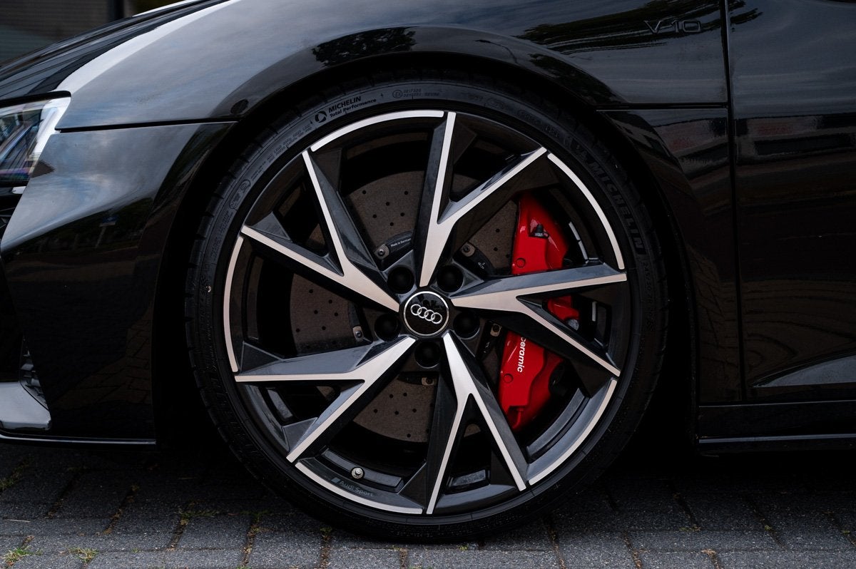 Audi R8 Spyder V10 Performance (automatique), Autos, Cuir, Achat, Entreprise, Carnet d'entretien