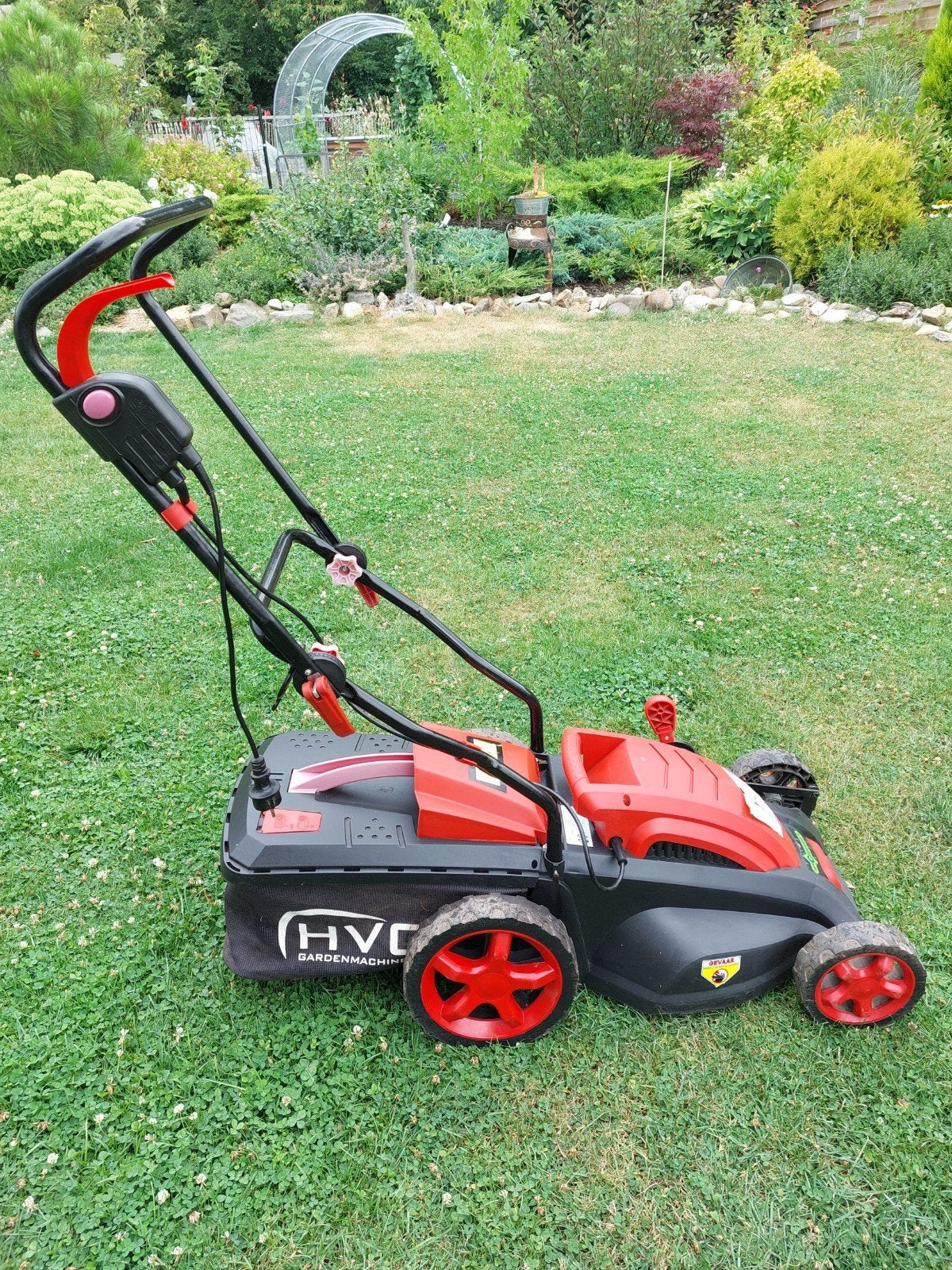 Couteau rotatif électrique HVC modèle CE38, Tondeuse rotative, Enlèvement, Tondeuses à gazon électriques, Bac de ramassage