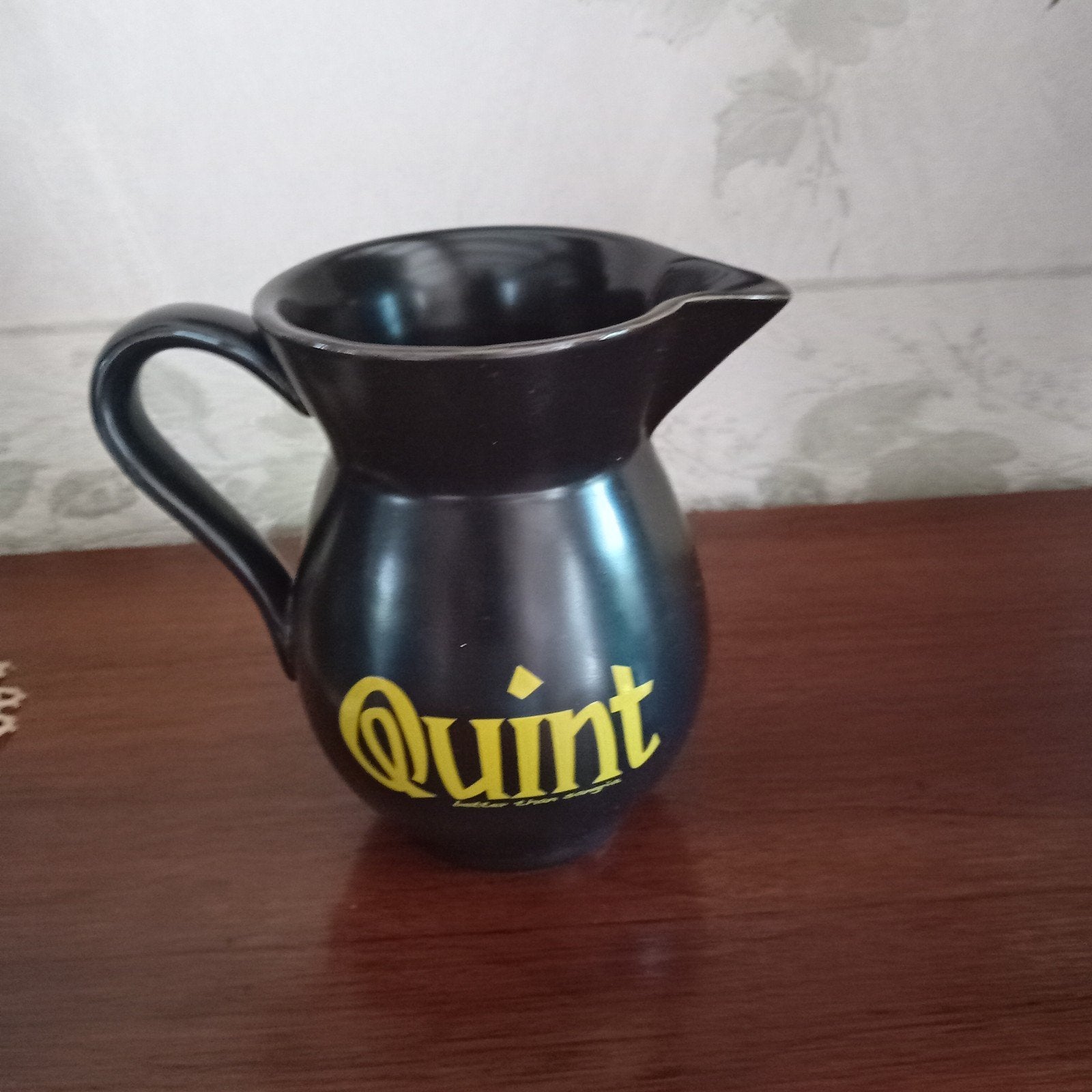 1 karaf quint 50cl., Huis en Inrichting, Ophalen, Zwart
