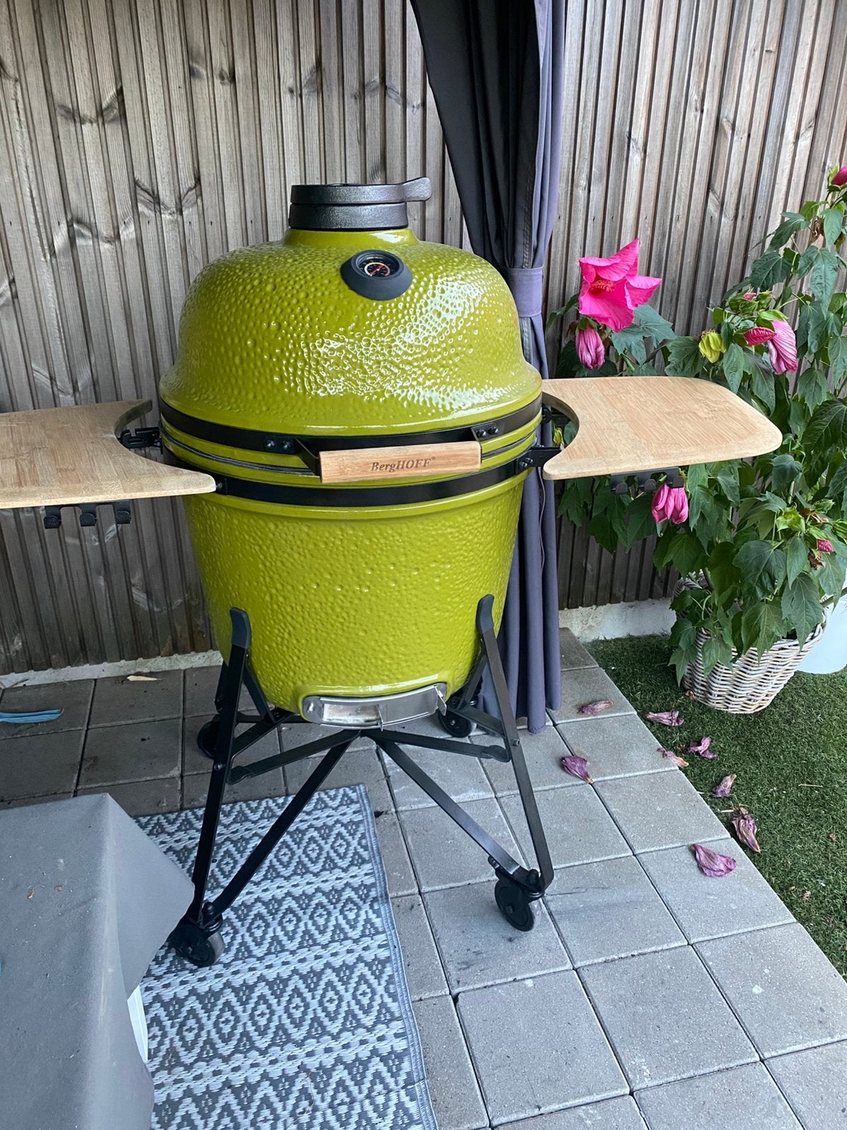 Berghoff kamado large, Tuin en Terras, Ophalen, Zo goed als nieuw