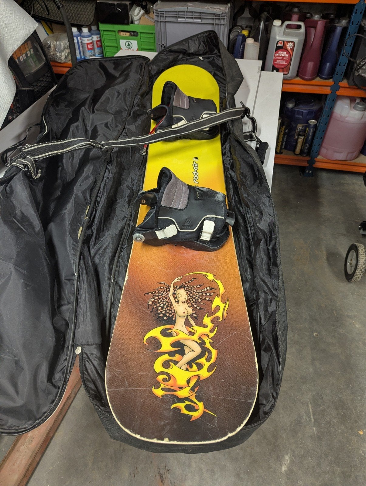 snowboard 152, fixations Flow, sac, Sports & Fitness, Enlèvement, Utilisé, Fixations