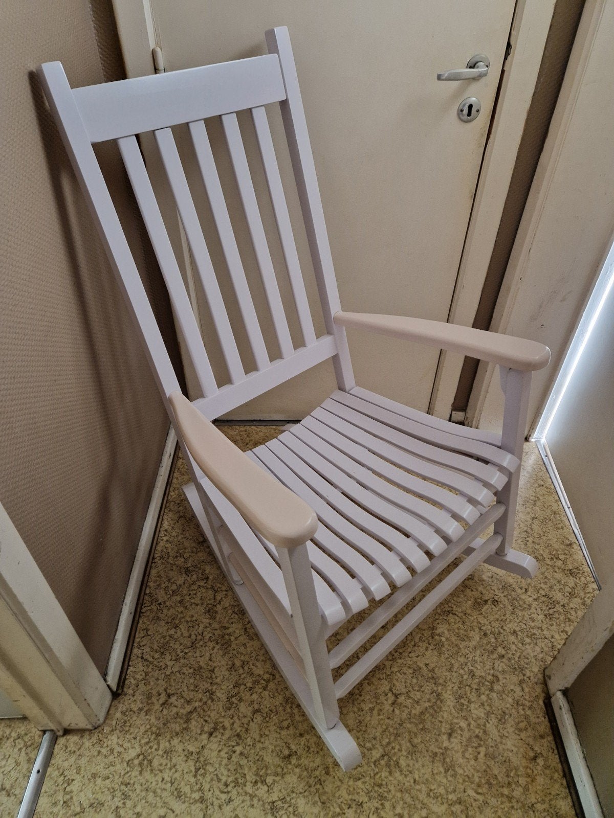 witte schommelstoel, Huis en Inrichting, Ophalen, Zo goed als nieuw, Wit, Hout