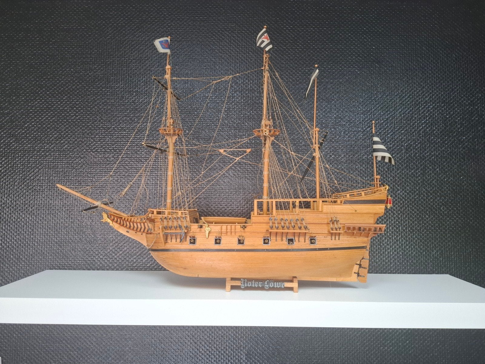 bateau en bois fait main..., Verzamelen, Scheepvaart, Ophalen