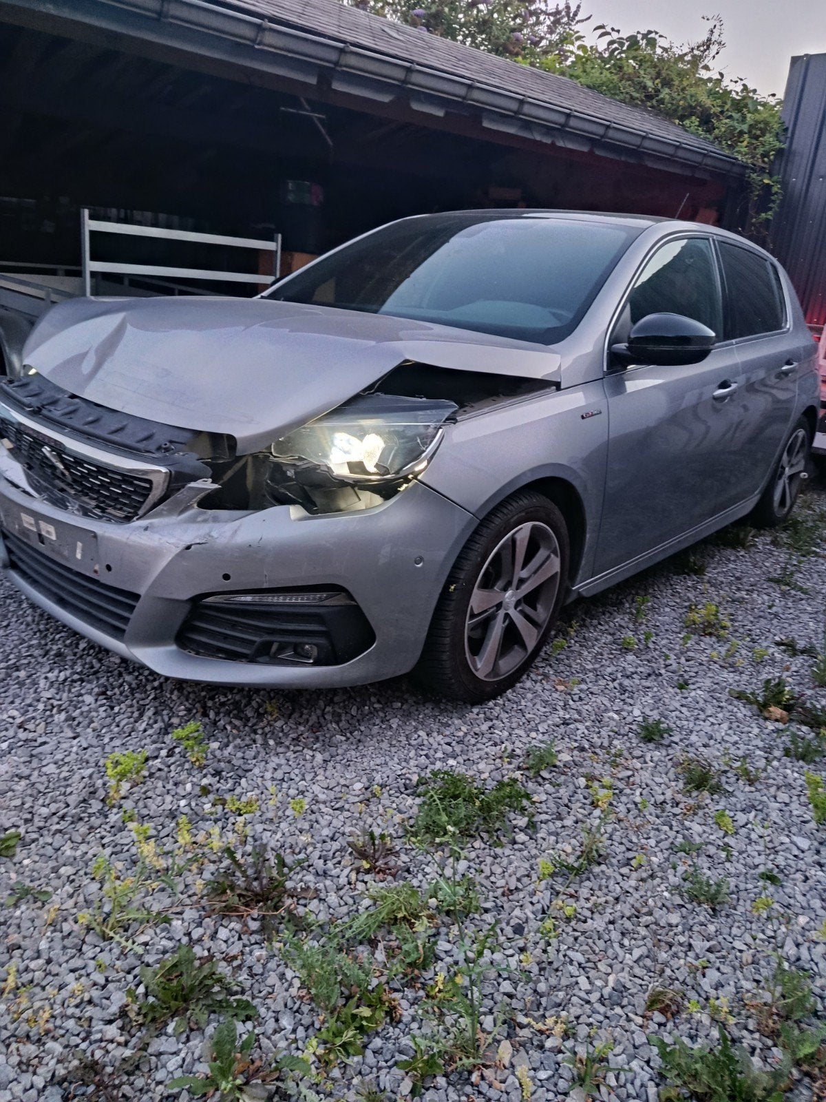 Peugeot 308 accidenté, Achat, Particulier, Airbags