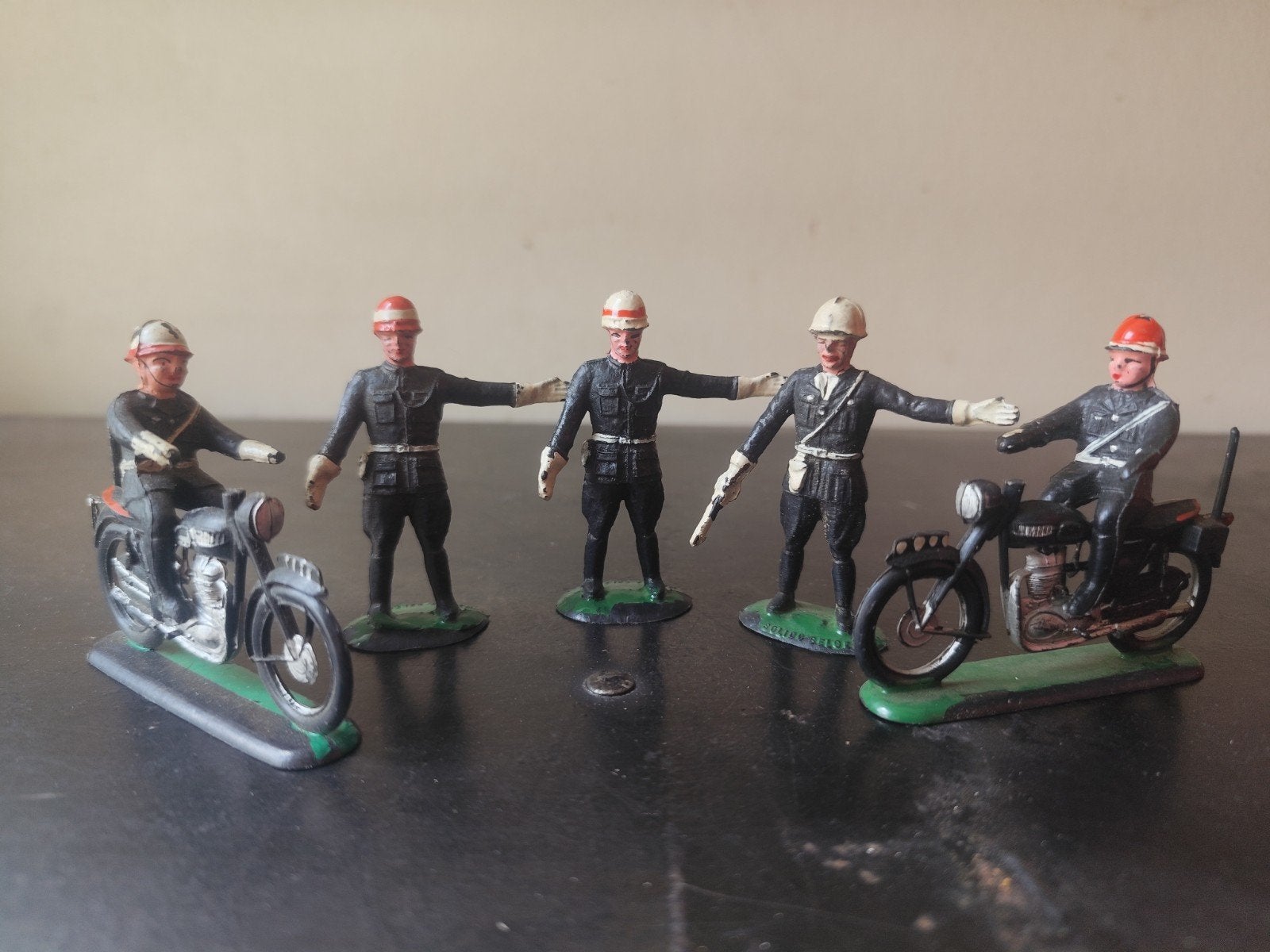 Lot 5 figurines vintage Solido Belge - Police ou Gendarme, Enlèvement ou Envoi