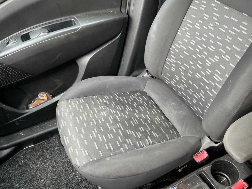 SIEGE AVANT DROIT ( PASSAGER ) Opel Combo (01-2012/12-2018), Autos : Pièces & Accessoires, Opel, Opel Automobile GmbH, Utilisé