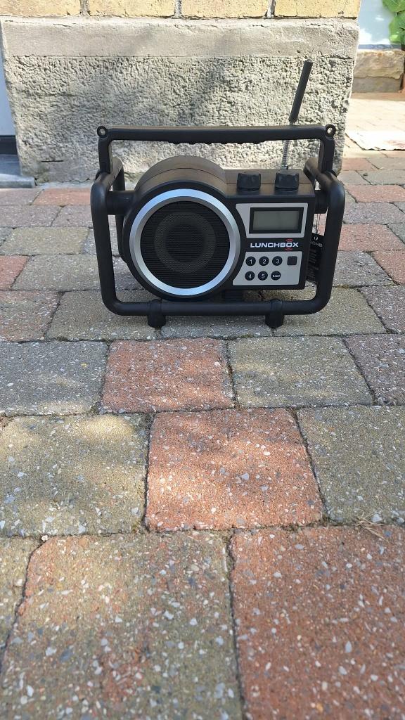 werfradio van het merk LUNCHBOX, Ophalen, Gebruikt