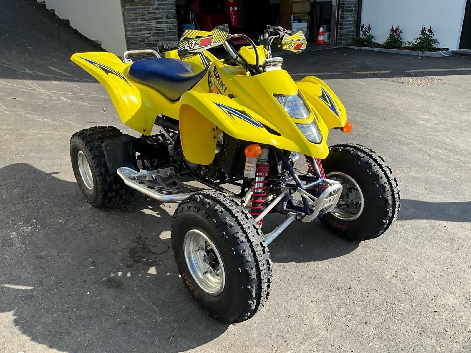 LTZ 400, Motos, 400 cm³