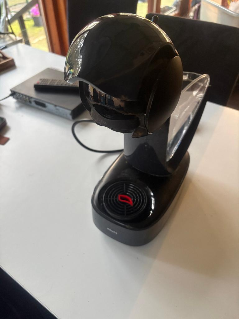 Dolce gusto, Autres modèles, Réservoir d'eau amovible, Dosettes et capsules de café, Comme neuf