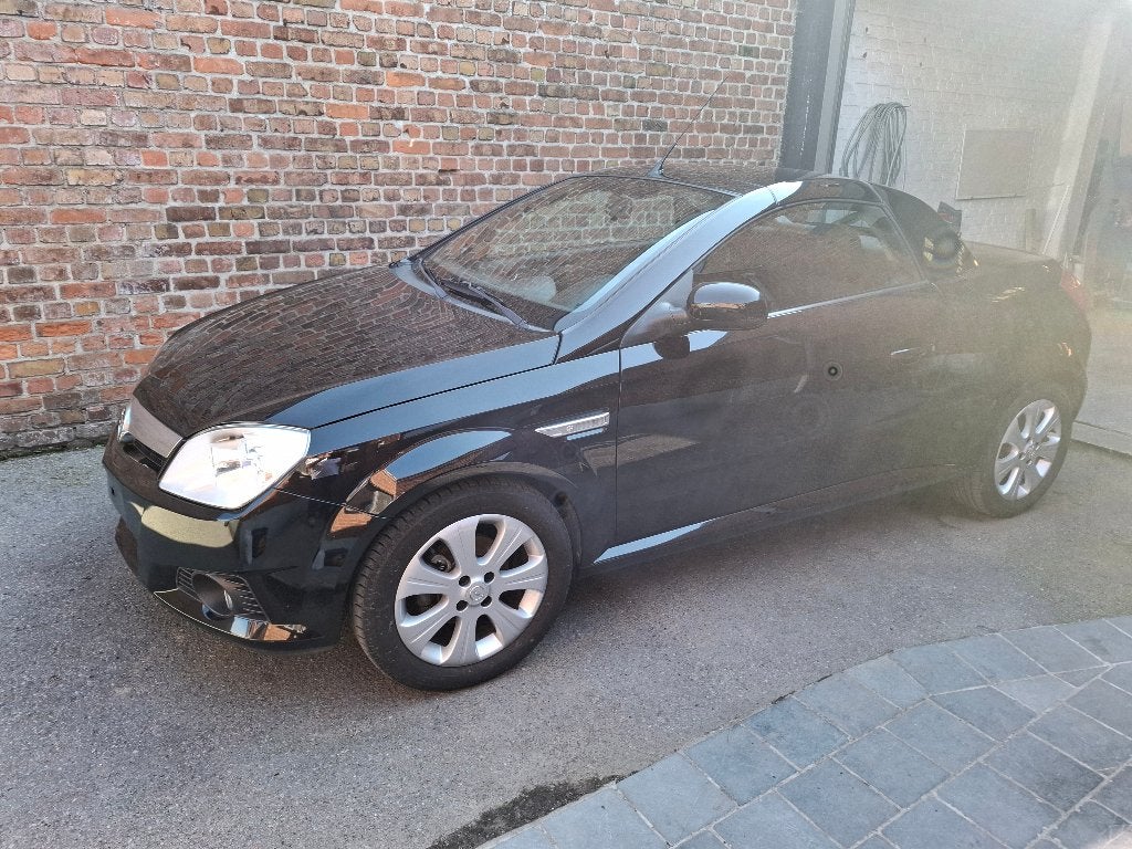 opel tigra 1.4, Voorwielaandrijving, Euro 5, Stof, Zwart