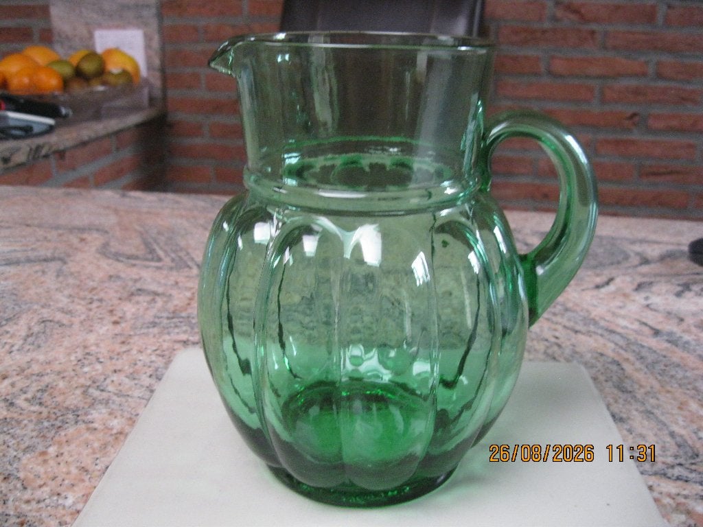 Un pichet en verre vert, Enlèvement ou Envoi, Utilisé, Autres types