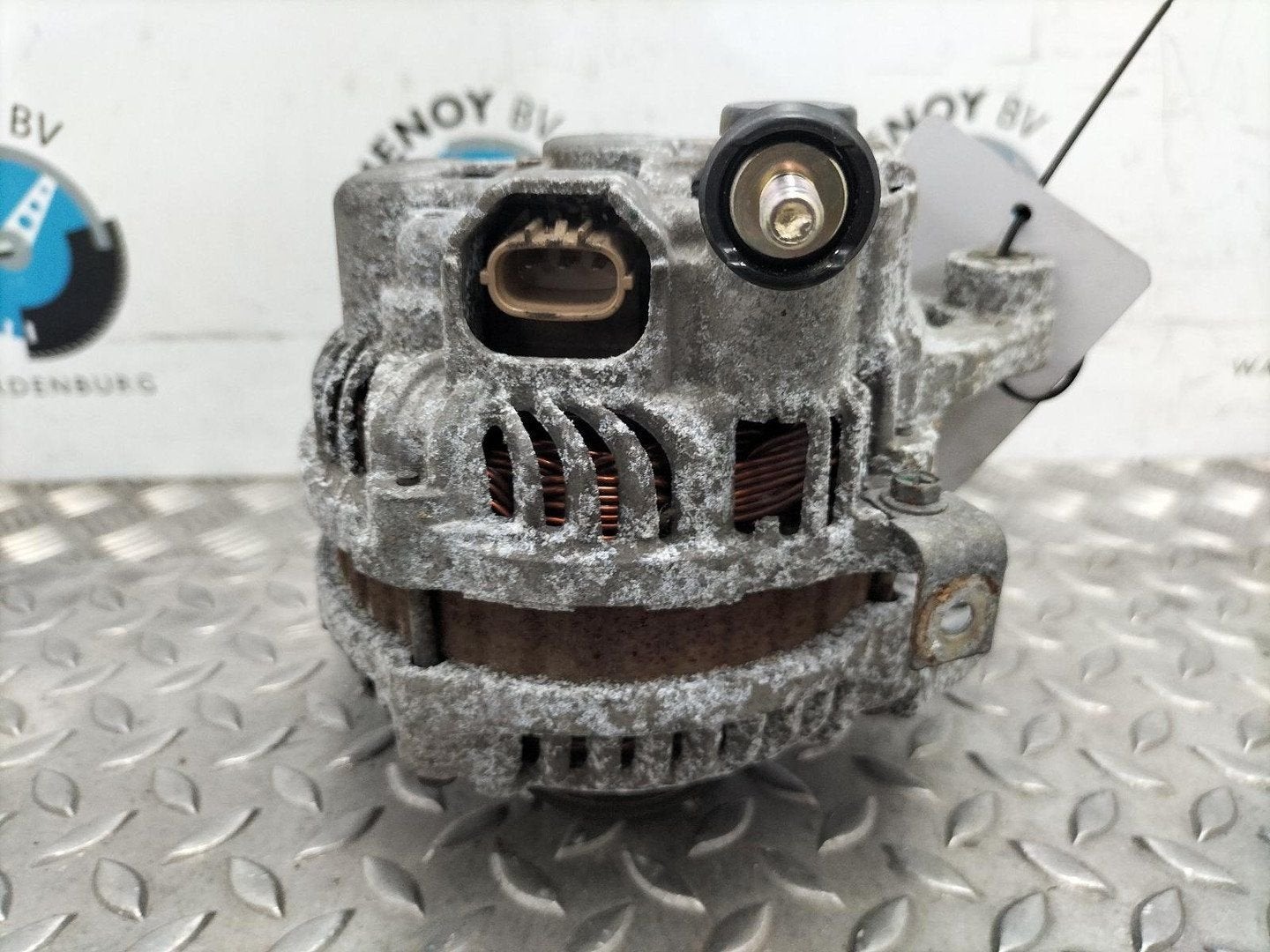 MAZDA 2 1.3 BIFUEL Cool DYNAMO 2012, Auto-onderdelen, Motor en Toebehoren, Ophalen of Verzenden, Gebruikt, Stiba lid