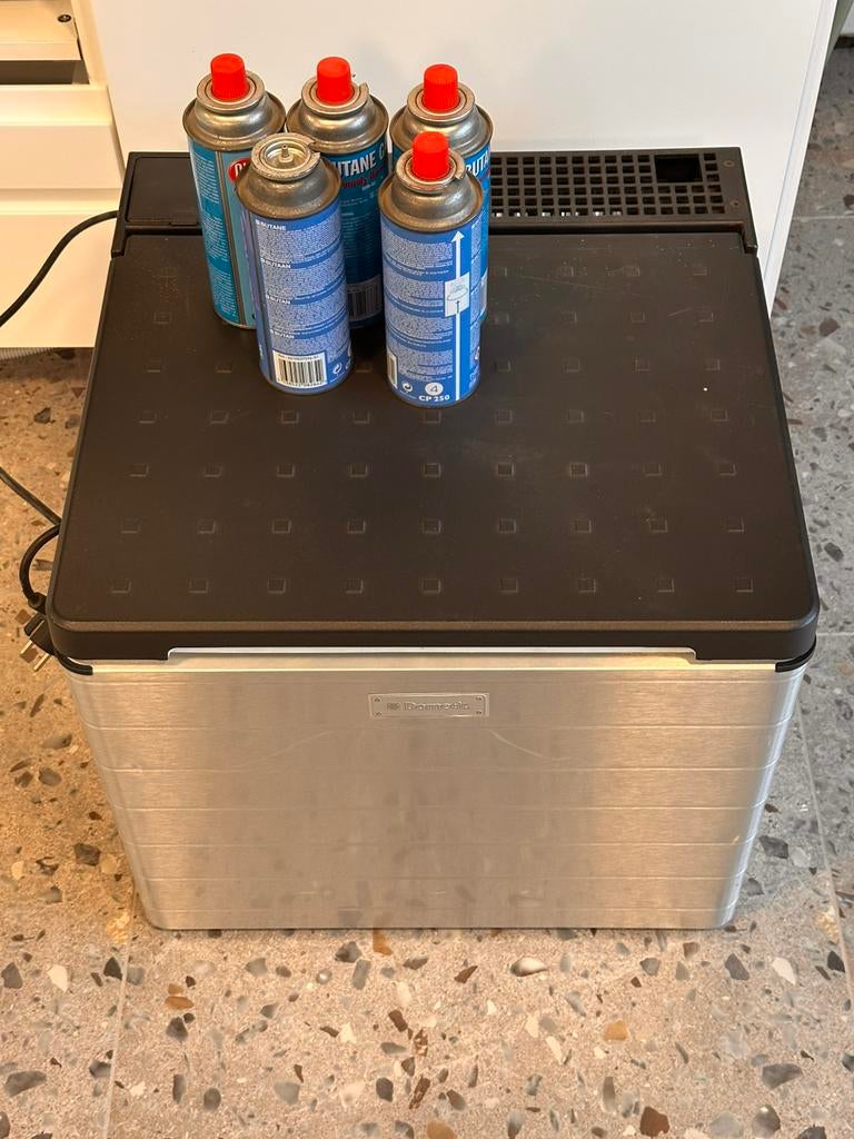 Dometic ACX 40G, Ophalen, Zo goed als nieuw
