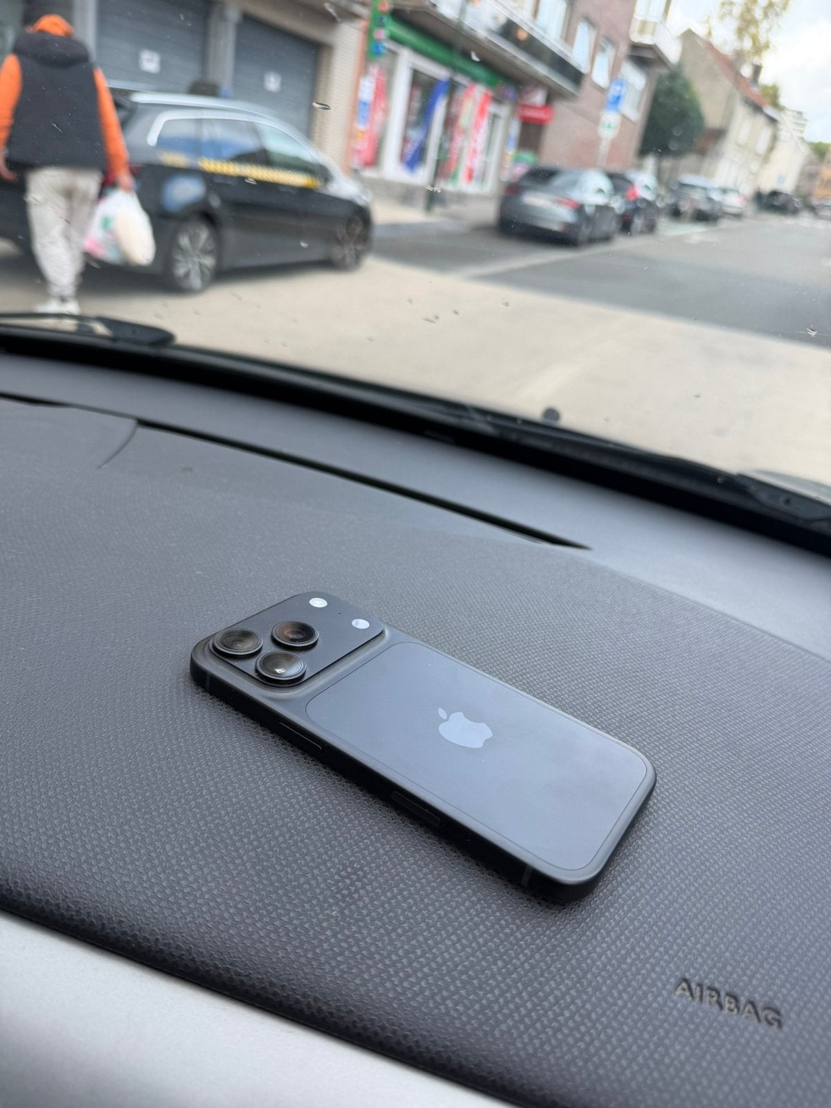 Iphone 18 pro noir 256gb, Autos : Divers, Enlèvement ou Envoi, Comme neuf