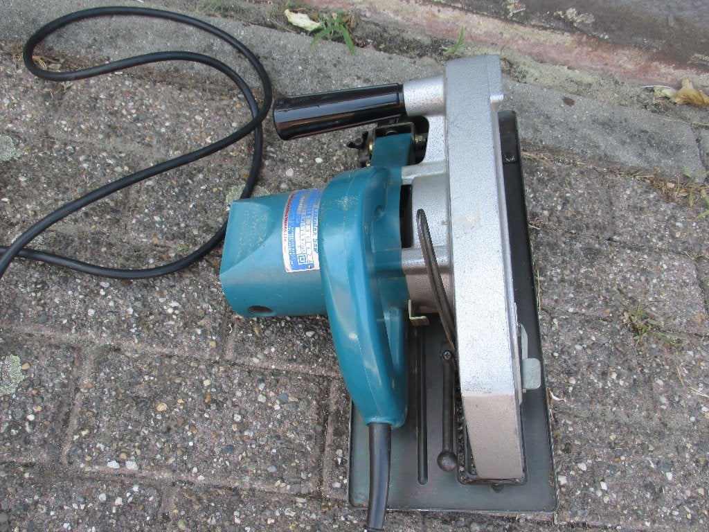 MAKITA cirkelzaag 235mm,1750watt,4100tr/min, Doe-het-zelf en Bouw, Gereedschap | Zaagmachines, Ophalen, Gebruikt, Cirkelzaag, Makkta