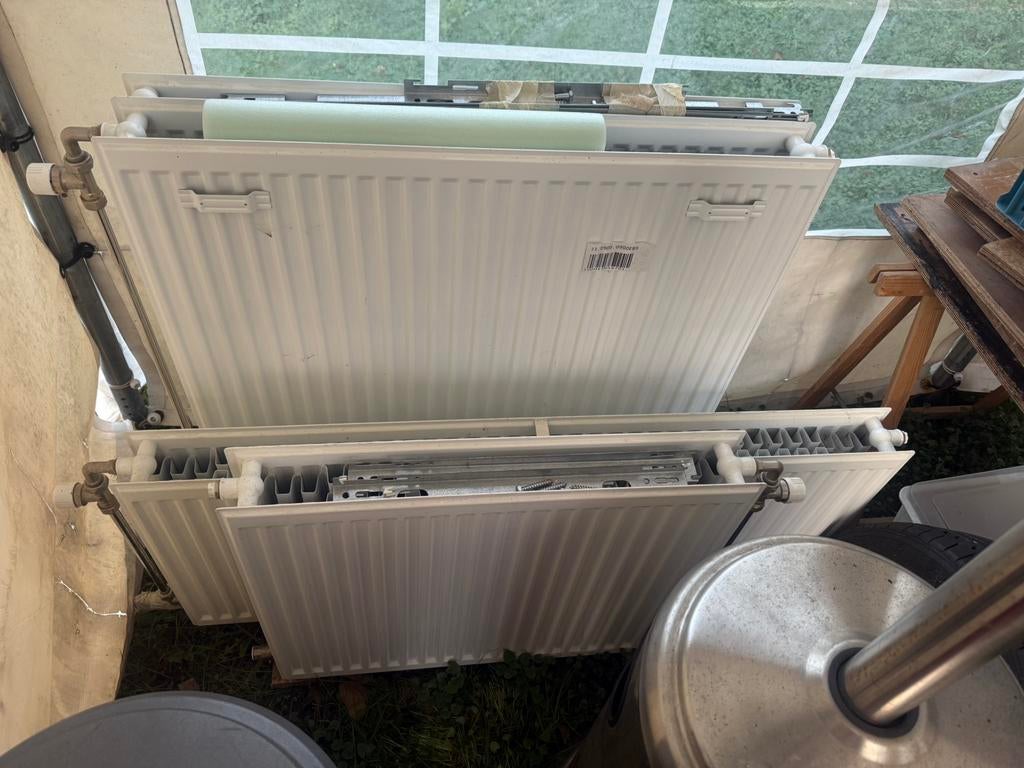 3 Radiatoren: 33 900x900, 22 600x700, 22 500x1200, Ophalen