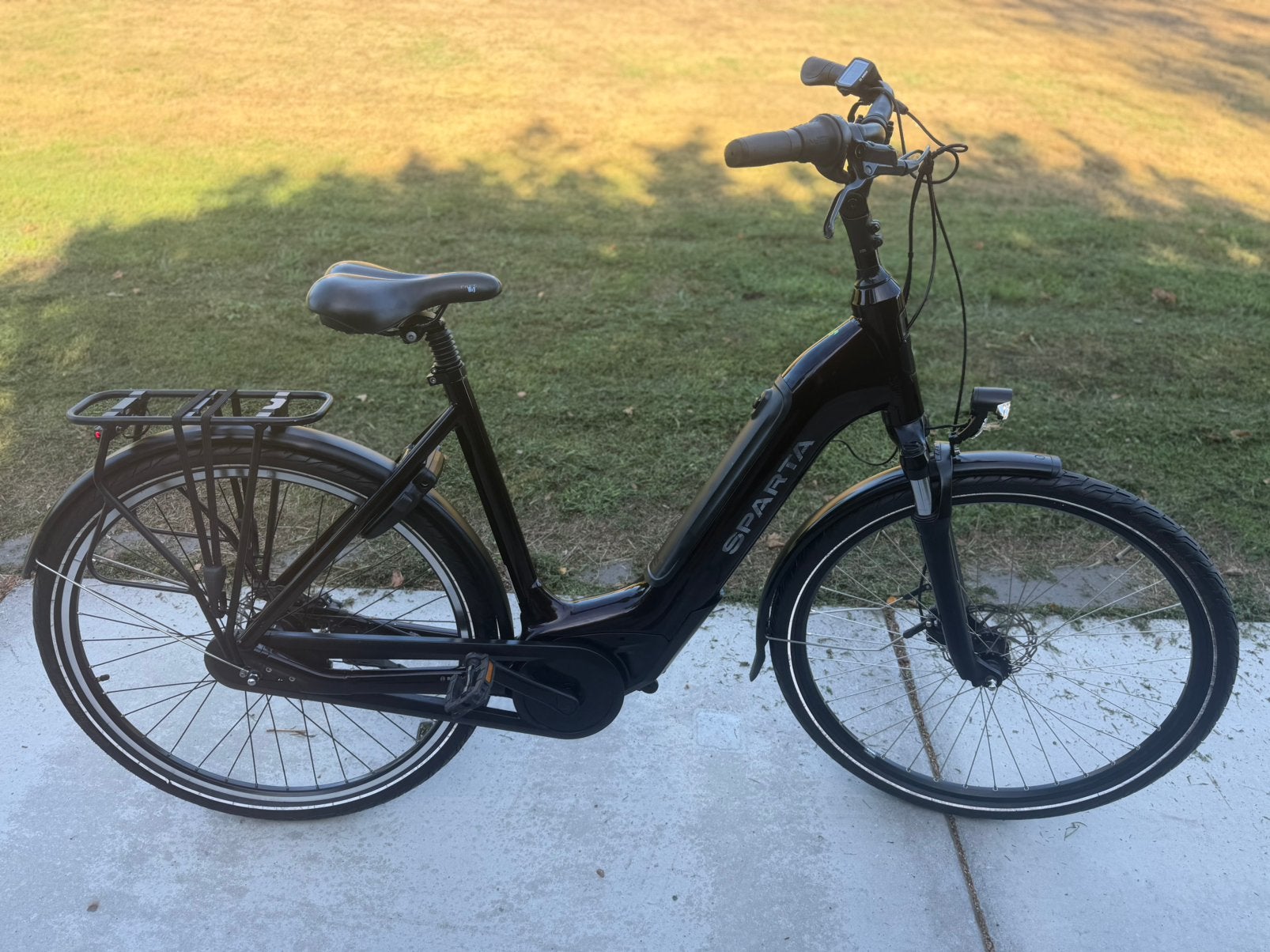 Electrische sparta c grid bosch middenmotor, Ophalen, Sparta, Zo goed als nieuw, 50 km per accu of meer