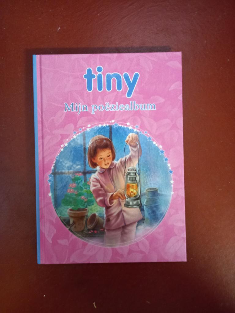 Tiny, Boeken, Ophalen of Verzenden, Zo goed als nieuw