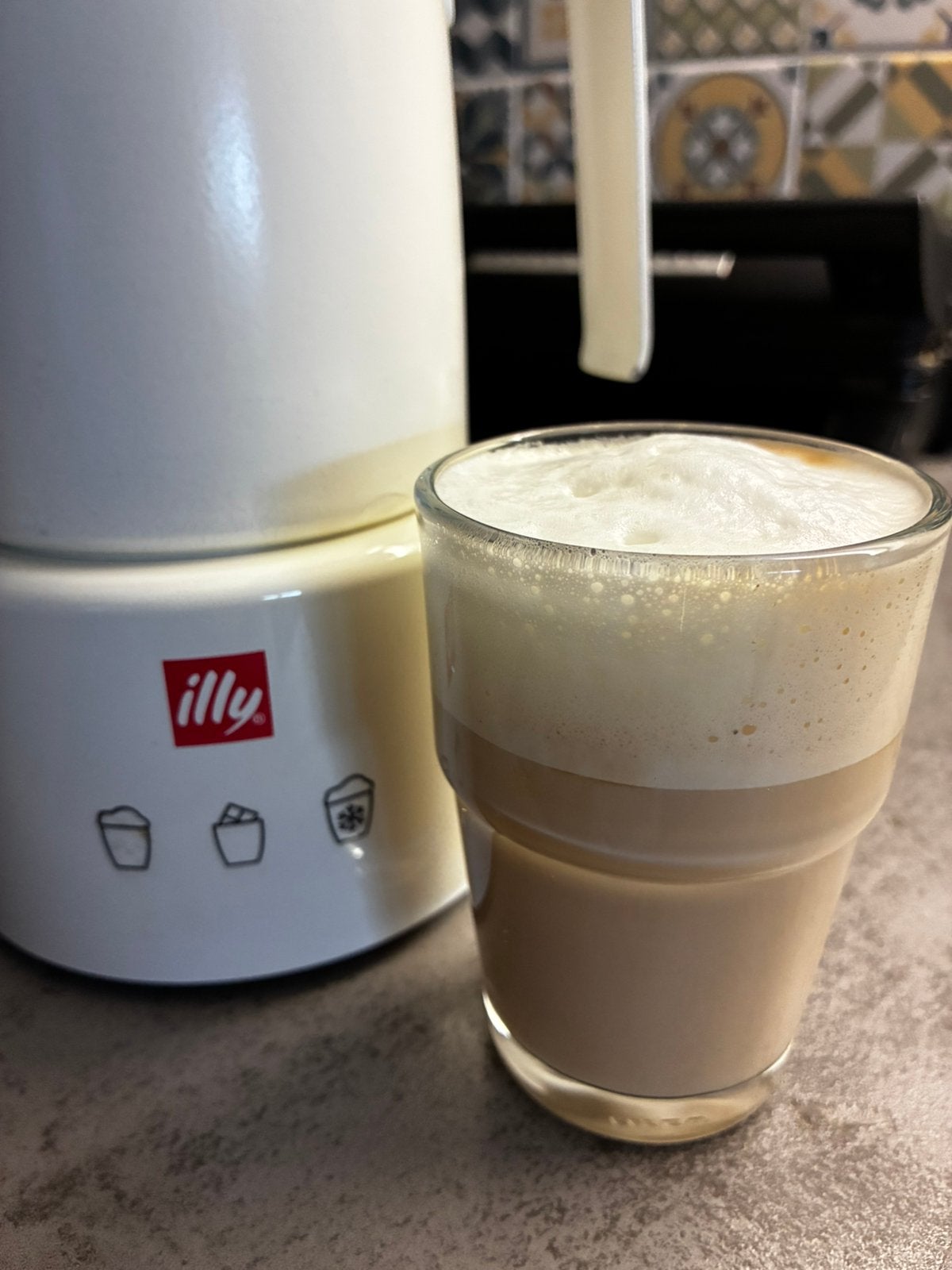 Mousseur de lait illy, Electroménager, Bouilloires, Enlèvement, Utilisé