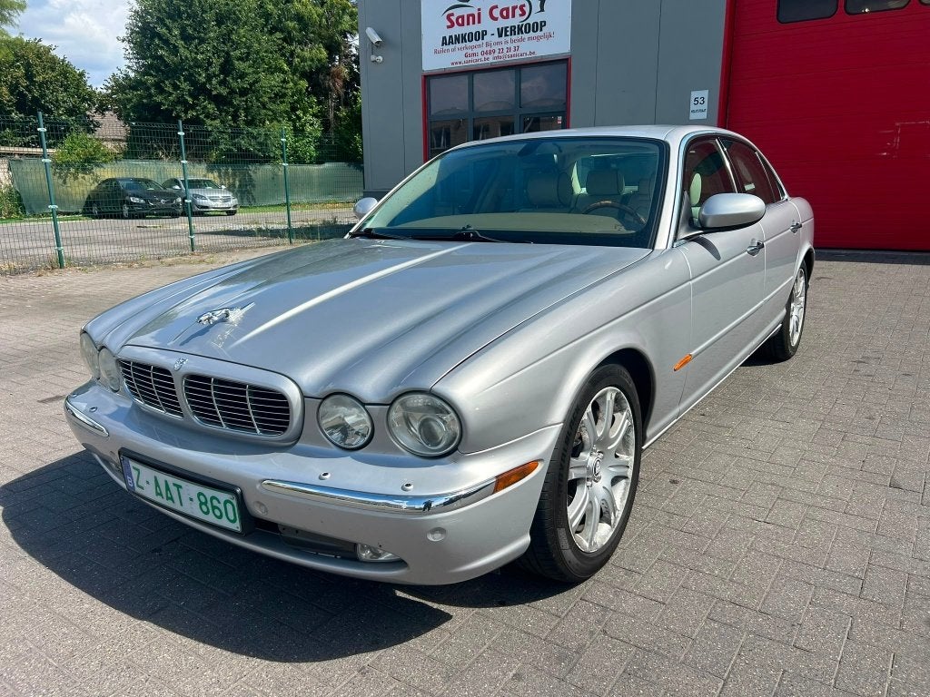 Jaguar xj 3.0 benzine bj 2005 262000 aut. Full opties, Autos, Jaguar, Cuir, Argent ou Gris, Achat, 2997 cm³