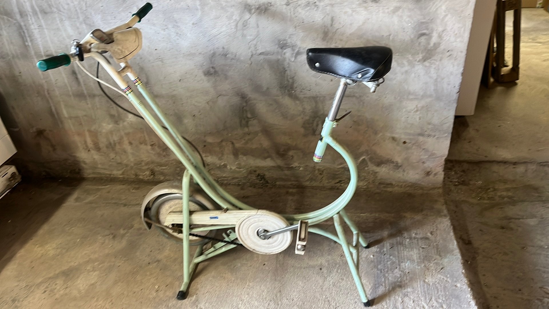 Vintage hometrainer, Ophalen