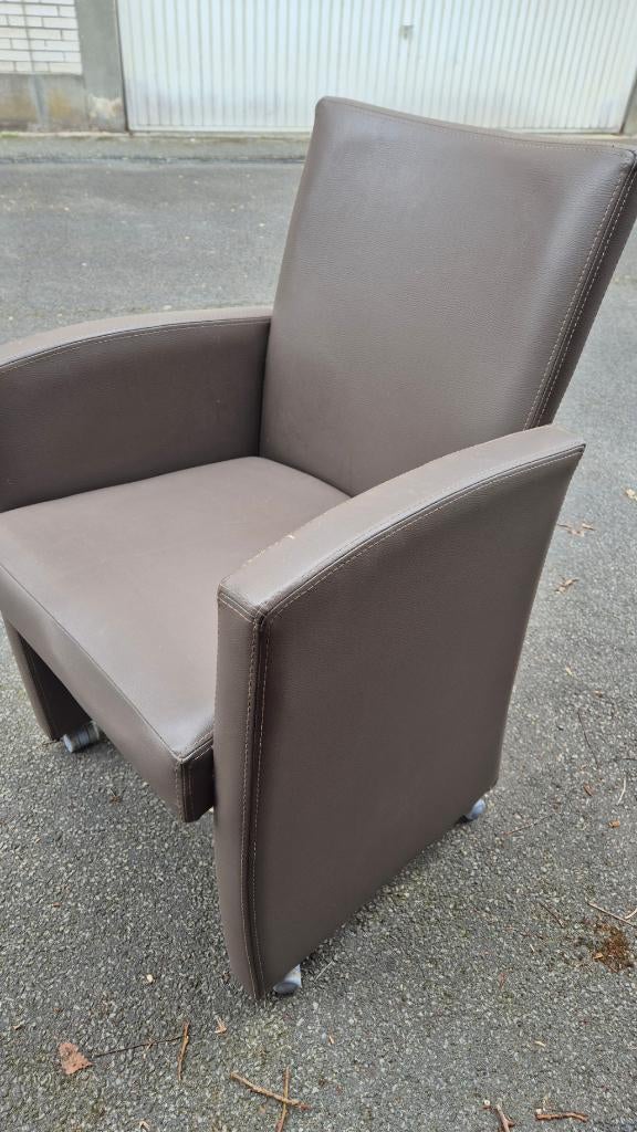 Fauteuil van imitatieleer met wielen, Ophalen, Gebruikt, Minder dan 75 cm, Leer