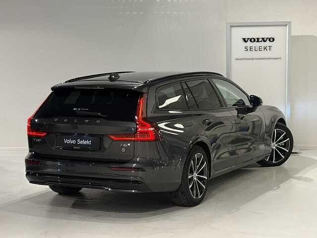 Volvo V60 T6 Recharge Dark Plus + electr trekhaak, Auto's, Volvo, Automaat, Euro 6, 1969 cc, 18 g/km