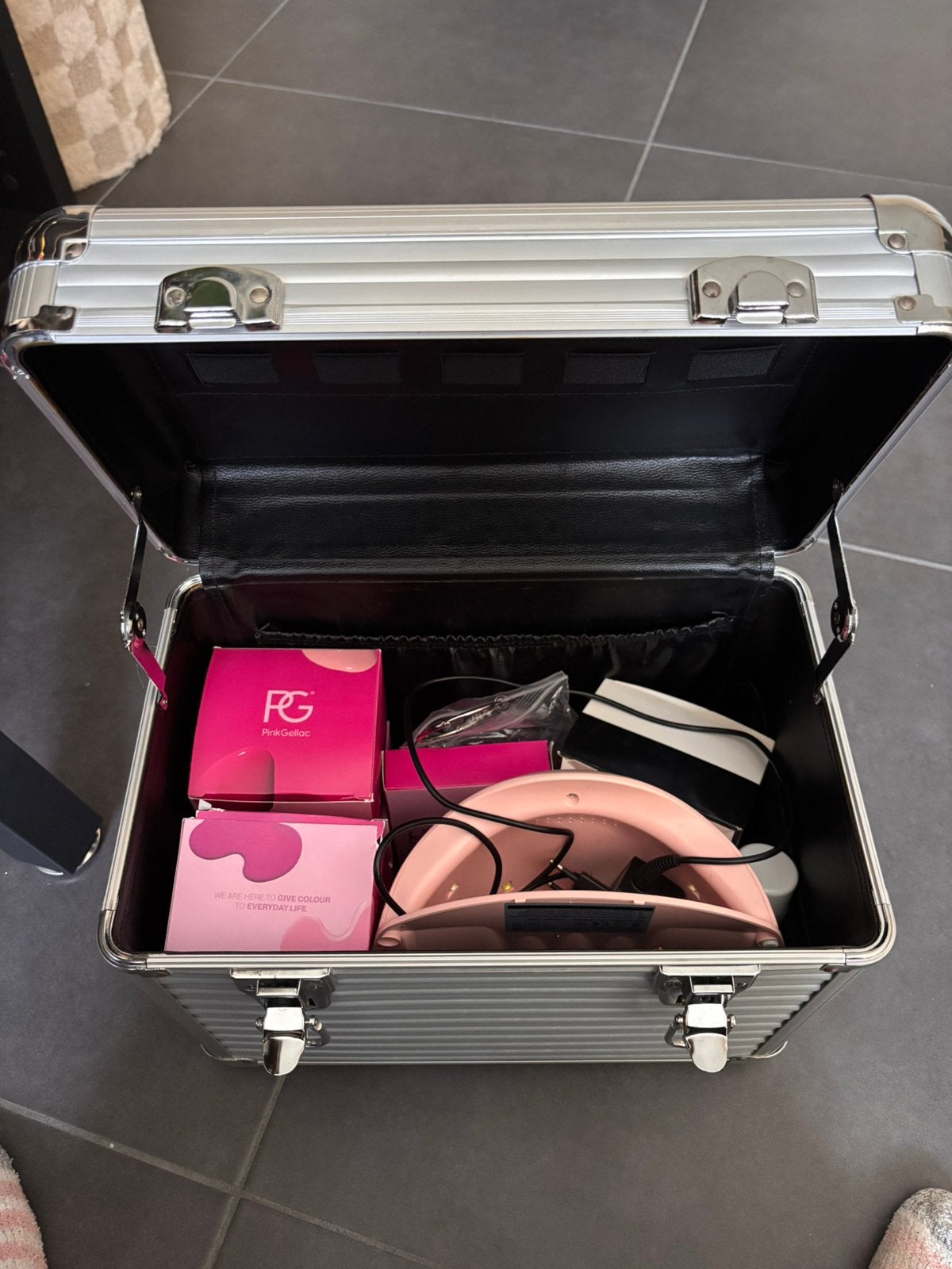 Pink gellac collectie, Ophalen, Zo goed als nieuw