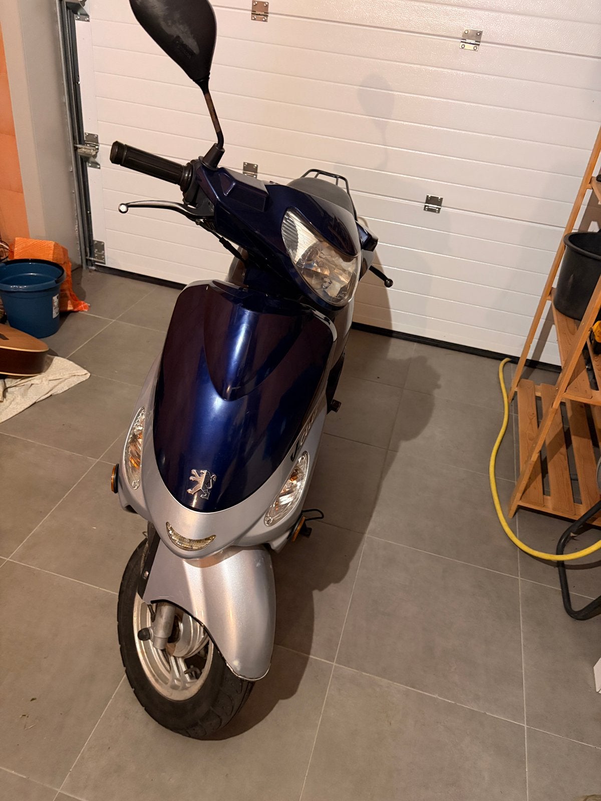 Peugeot V-Clic, Enlèvement, Classe A (25 km/h), Essence, 50 cm³