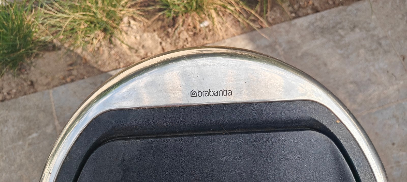 afvalemmer 50L brabantia met klikslot, 40 liter of meer, Ophalen, Gebruikt, Metaal
