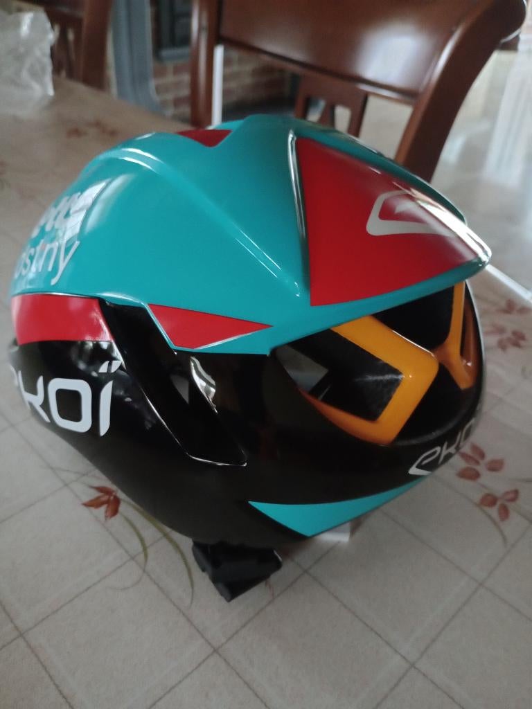 Originele (geen replica) nieuwe helmen van Lotto-Dstny ploeg, Fietsen en Brommers, M, Nieuw, Ophalen of Verzenden, Ekoi