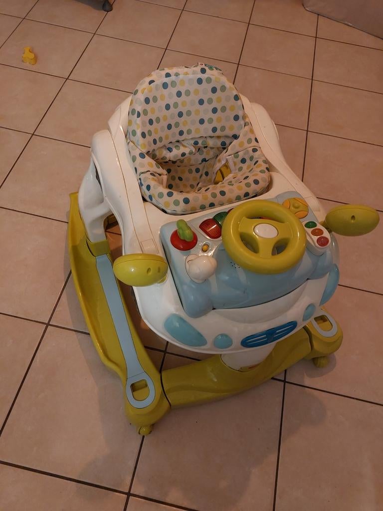 Trotteur 4 en 1, Enfants & Bébés, Enlèvement