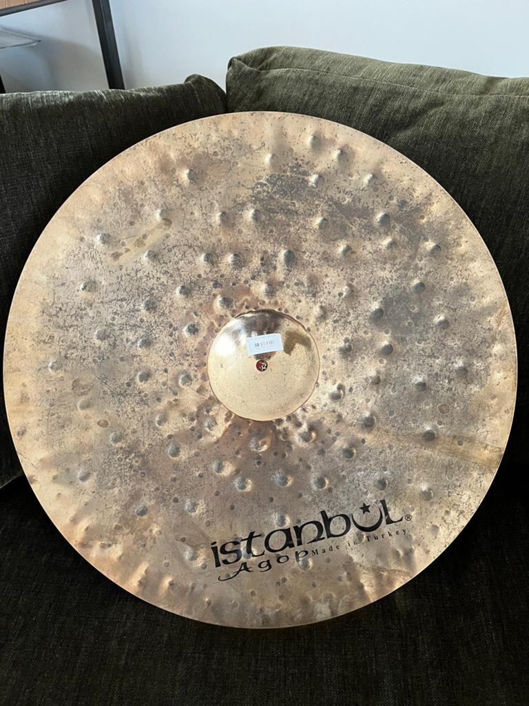 Cymbale Istanbul Xist Dry Dark Brillant 22’, Muziek en Instrumenten, Drumstellen en Slagwerk, Ophalen, Zo goed als nieuw