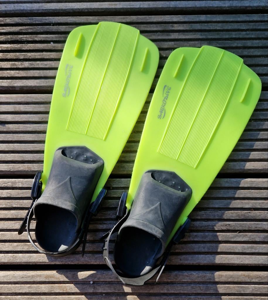 Palmes de plongée Seakodive Kids S réglables en taille, Enlèvement ou Envoi, Neuf, Palmes de plongée