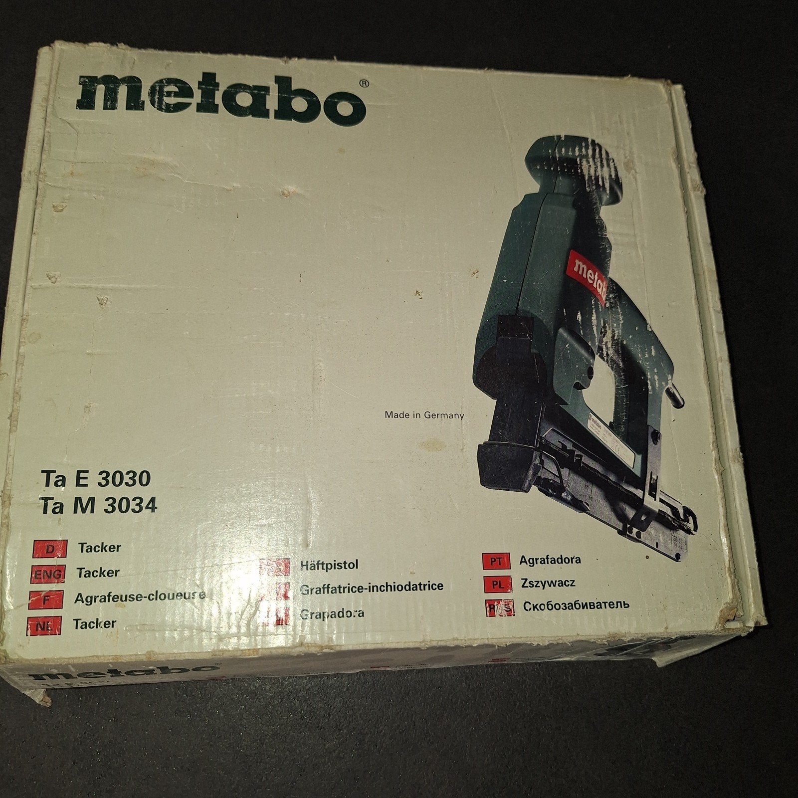 Non, un pistolet à clous, Bricolage & Construction, Enlèvement