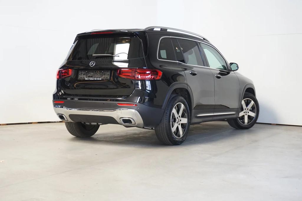 Mercedes-Benz GLB 200- PANO DAK - DISTRONIC (bj 2025), Automaat, Gebruikt, Leder en Stof, Zwart