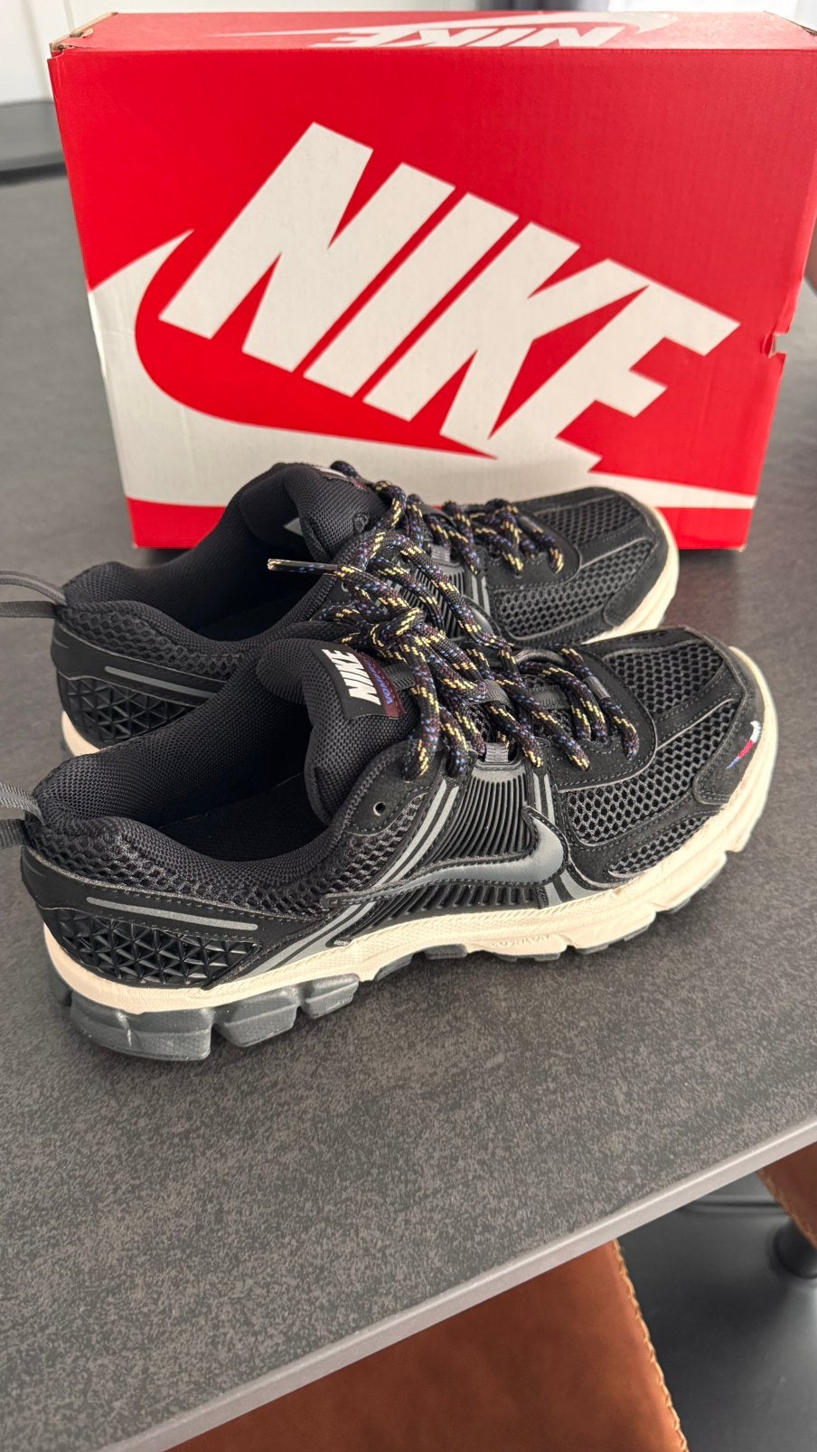 Nike Vomero 5EE - maat 40 - 1x gedragen, Kleding | Heren, Schoenen, Ophalen of Verzenden, Zwart, Sneakers