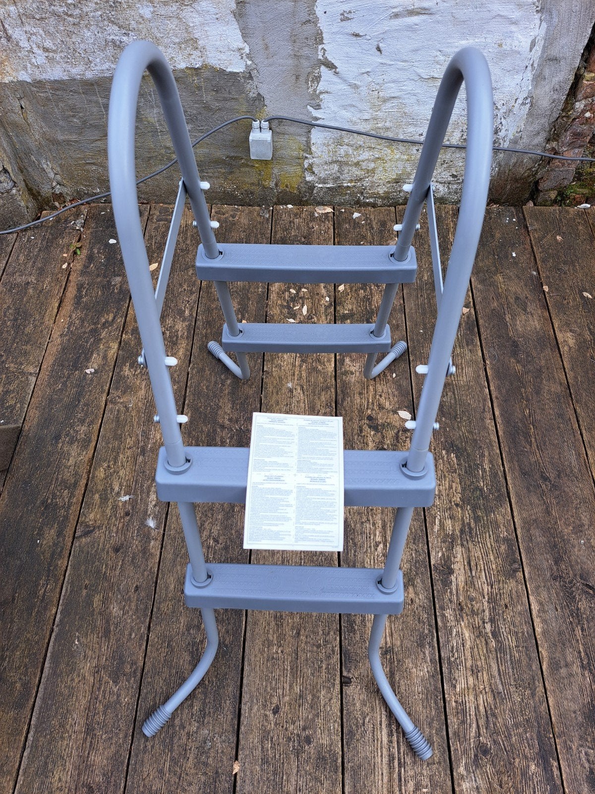 Ladder zwembad 84cm, Ophalen, Zo goed als nieuw, Ladder