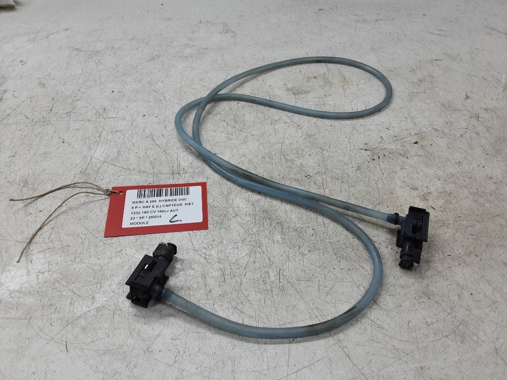 UNITE ELECTRONIQUE Mercedes-Benz A (177.0) (A1779051006), Mercedes-Benz, Mevr. I. Hauben, Utilisé, Rue de l'Espoir 34 34
4030  GRIVEGNÉE, BE