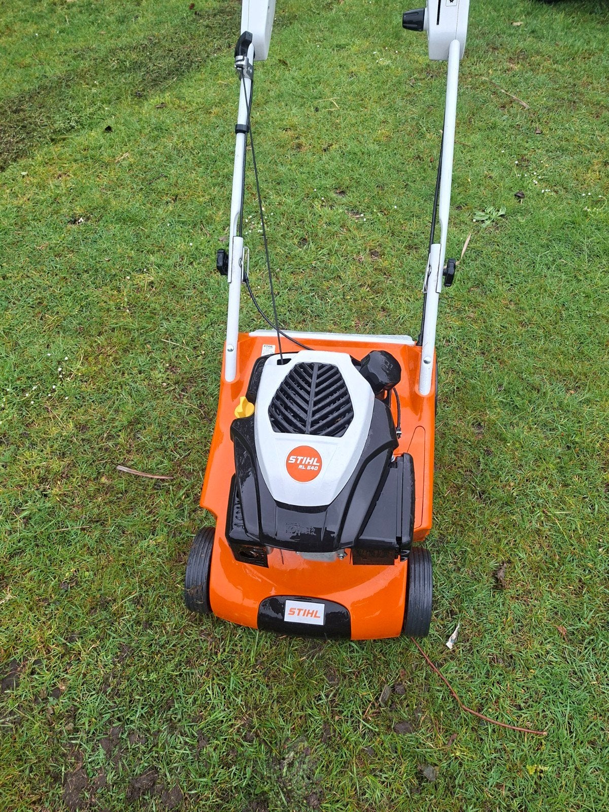 Stihl benzine Verticuur machine in nieuwstaat, Enlèvement, Essence