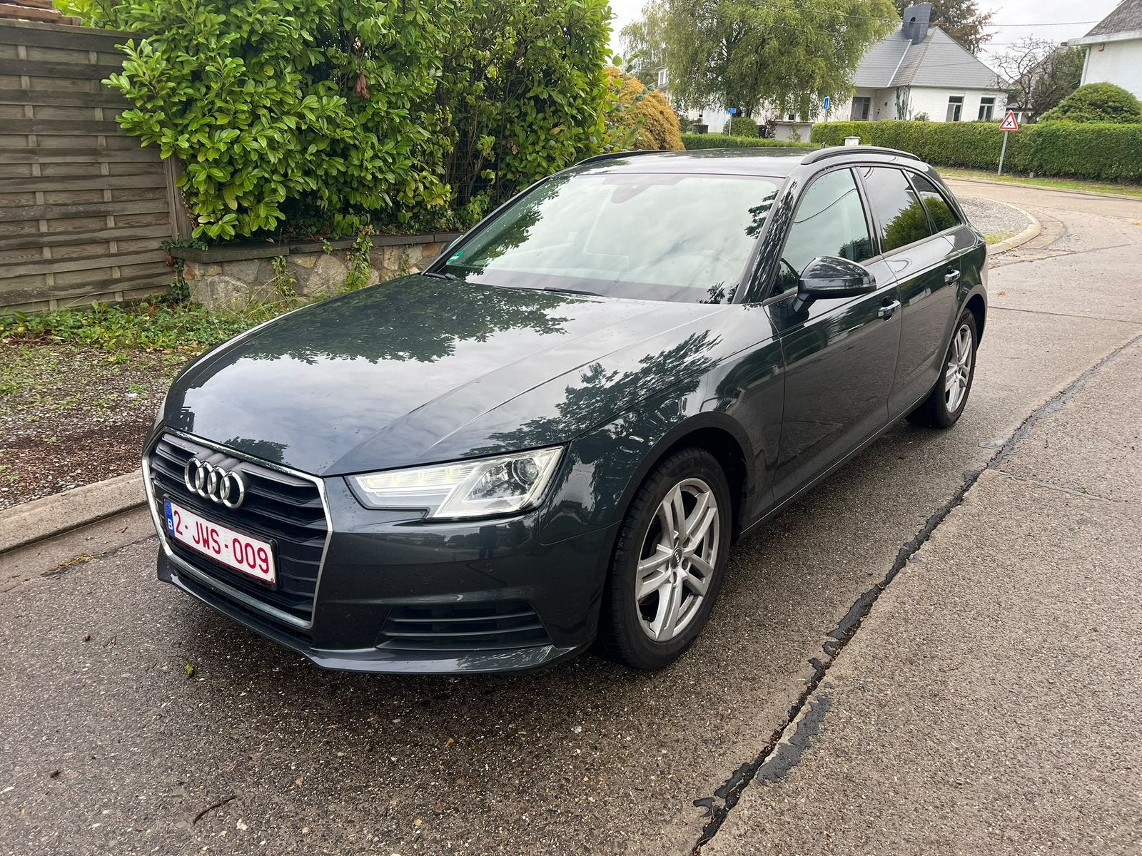 Audi A4 2017, Autos, Argent ou Gris, Achat, A4, Noir