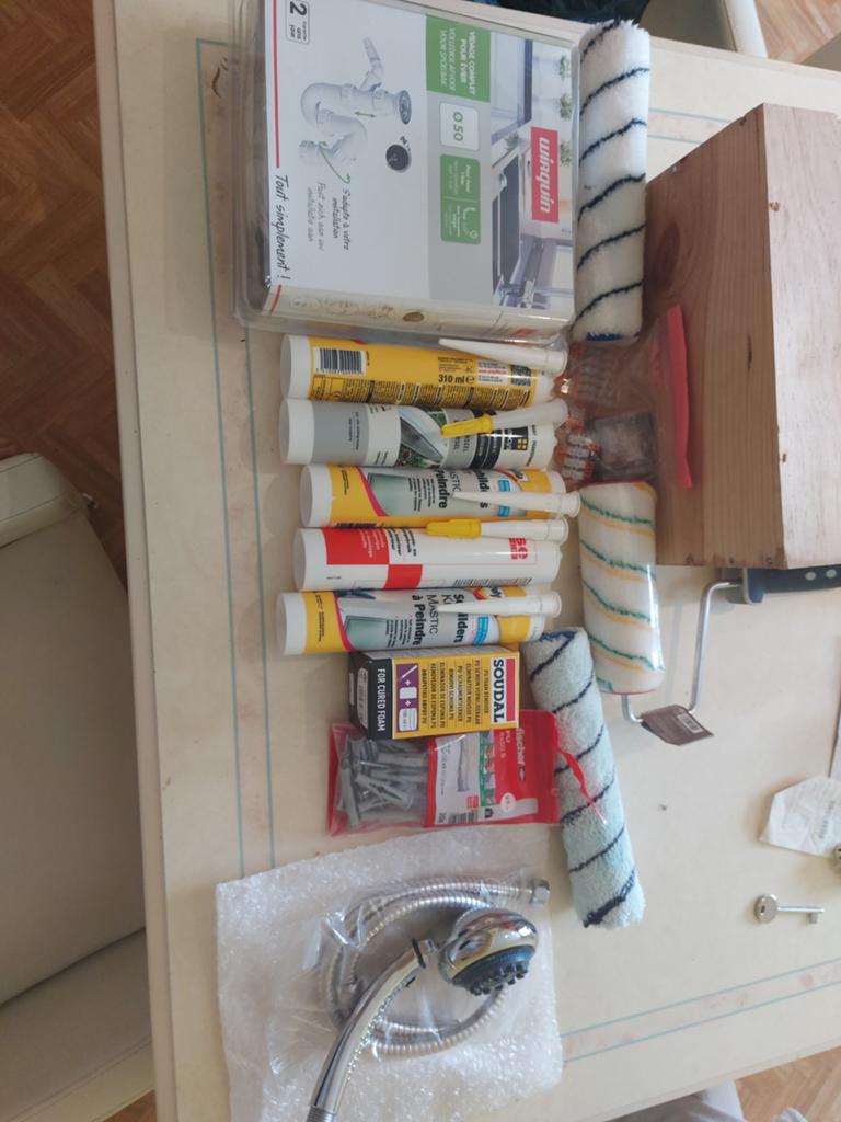Diverses objets de bricolage tout neuf, Collections