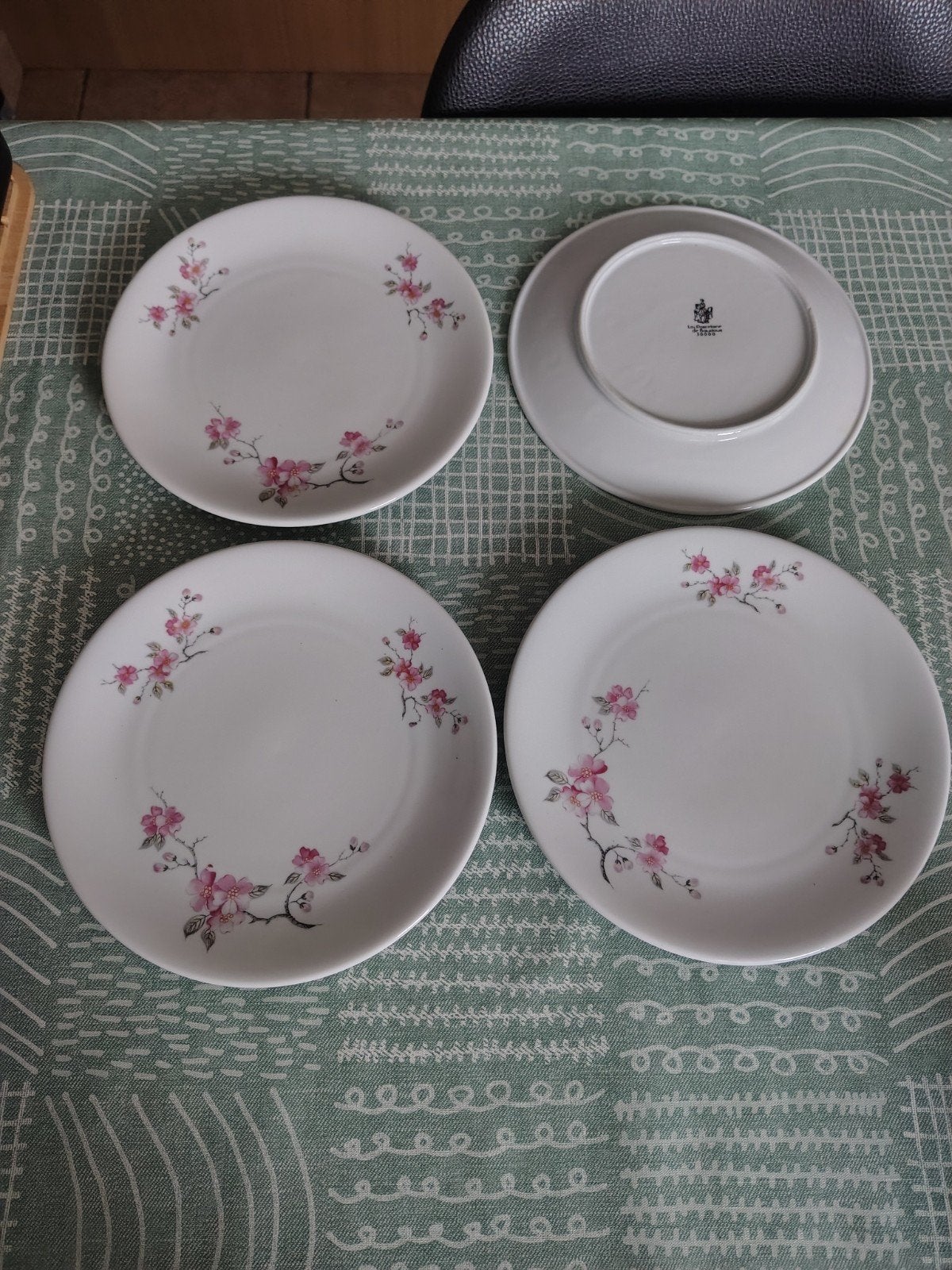 4 vintage porseleinen borden van La Porcelaine de Boulogne, Antiek en Kunst, Ophalen