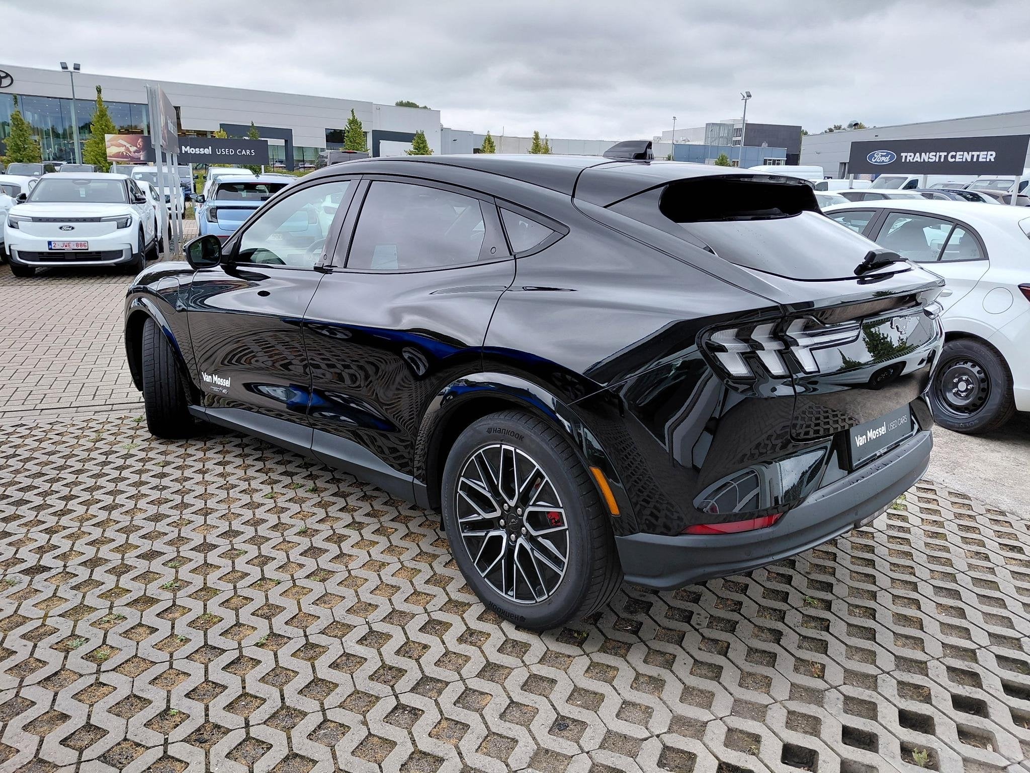 Ford Mustang Mach-E 88kWh 276kW Extended Range Premium AWD, Autos, Achat, 550 km, Entreprise, https://public.car-pass.be/vhr/5c448f66-306e-4f88-807c-8afbefb8b550